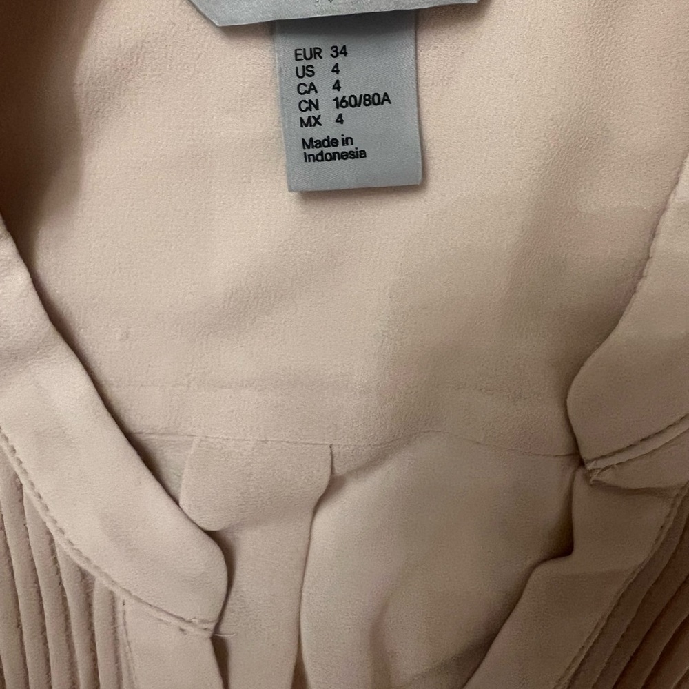 H&M Cream Blouse - Picture 3 of 3